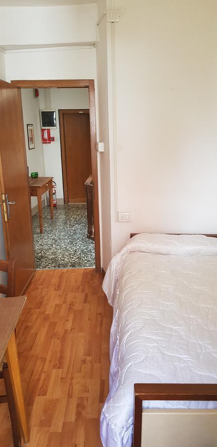 Albergo La Montanara Riva del Garda Ngoại thất bức ảnh